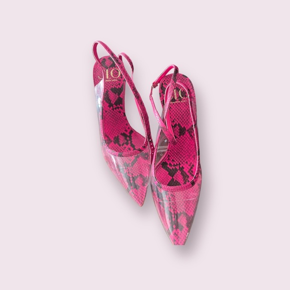 Shoes - 👠 Pointed Toe Strap Around Ankle Step In Pumps